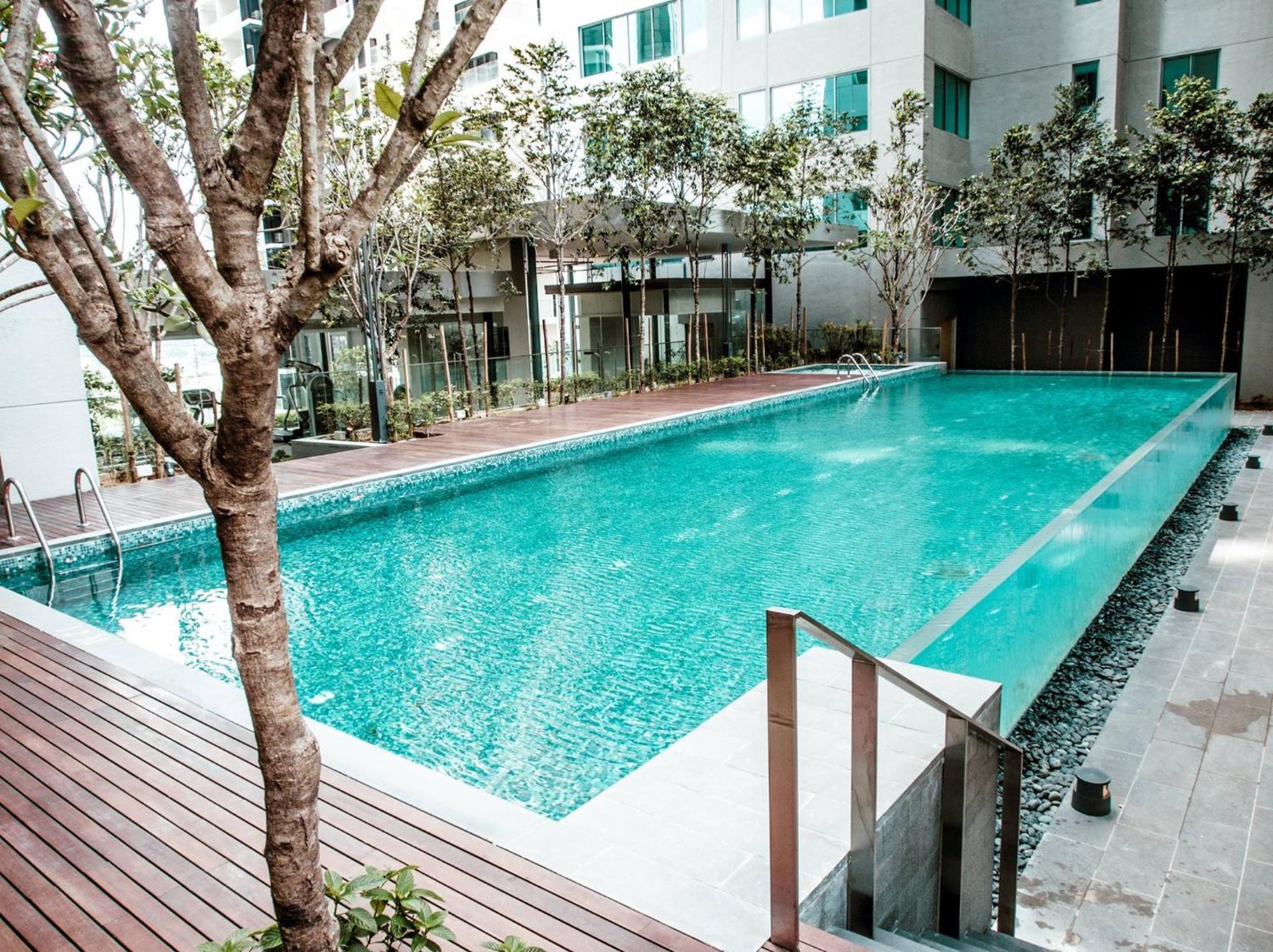 Summer Suites Klcc By Apartx Куала Лумпур Екстериор снимка