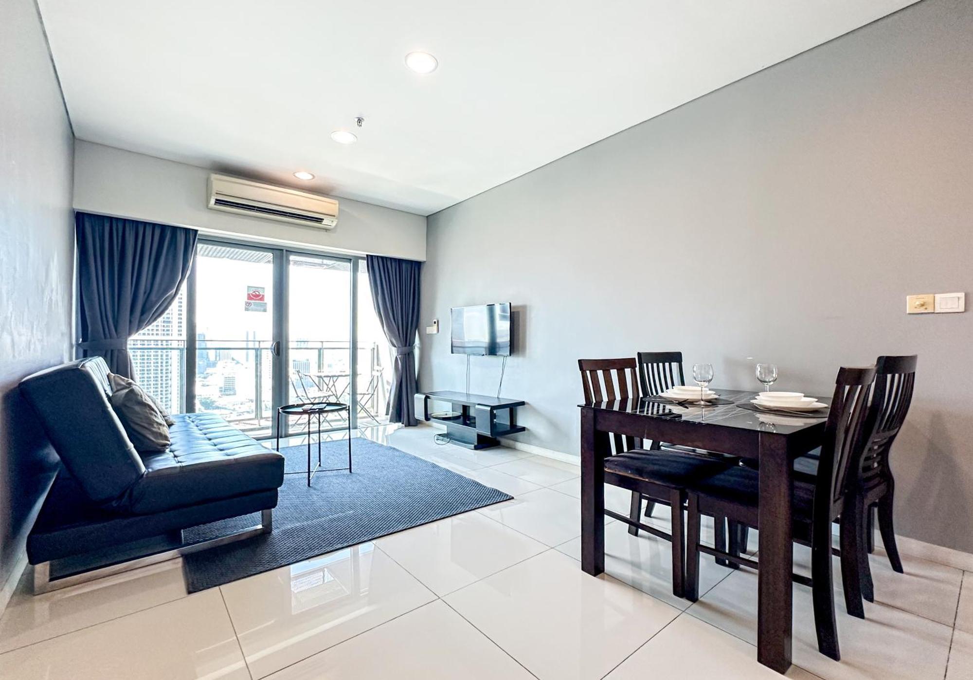 Summer Suites Klcc By Apartx Куала Лумпур Екстериор снимка